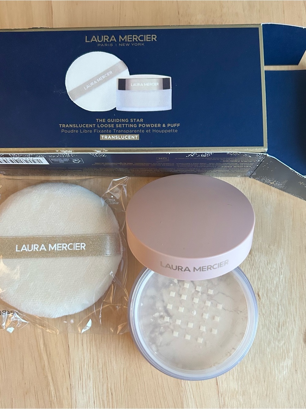 Laura Mercier Translucent Loose Setting Powder with Puff, New with original seal